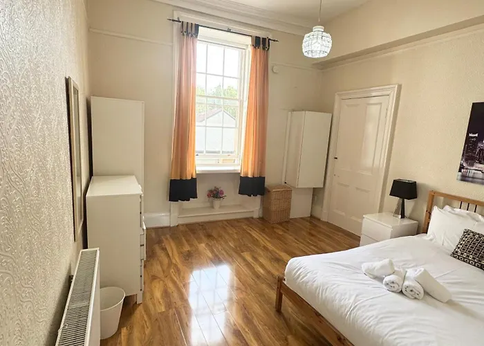 Διαμέρισμα 2 Bed Flat In