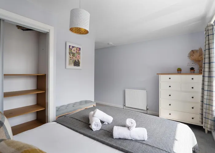 아파트 Holyrood Duplex 3-bedroom 에든버러