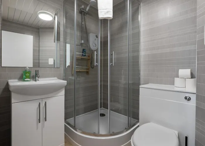Holyrood Duplex 3-bedroom 아파트