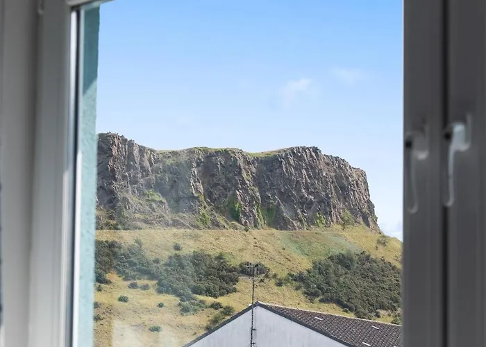 Holyrood Duplex 3-bedroom 에든버러