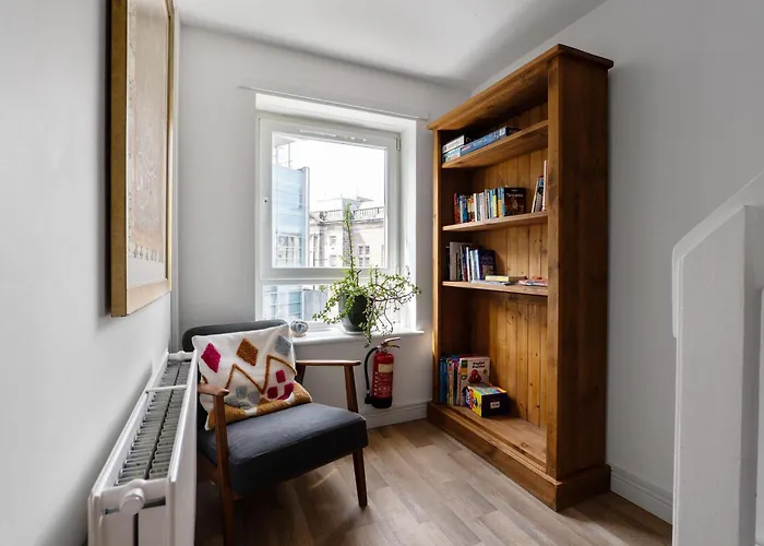 Holyrood Duplex 3-bedroom 아파트 에든버러