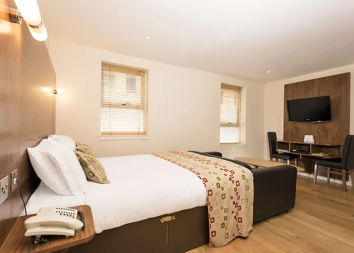 Holyrood 4* Edinburg