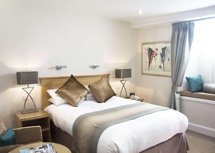 Ξενοδοχείο Royal Scots Club 3*