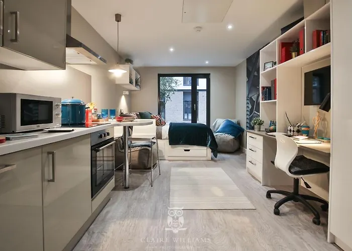 דירה For Students Only - Kings Stables Road In