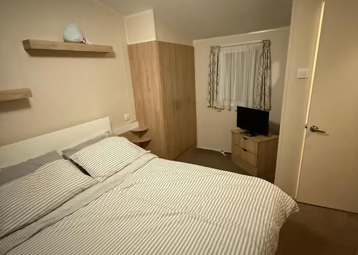 Hoopers Hideaway Caravan Setonsands