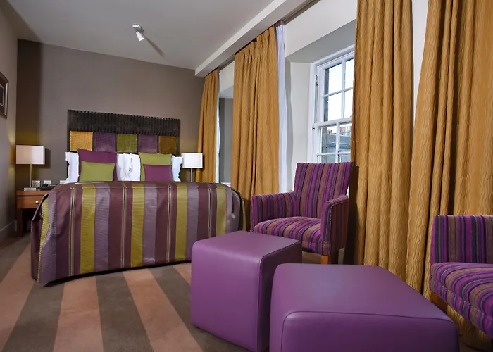 Hill Place Hotel 4*