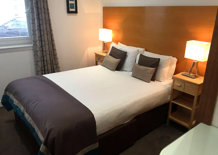 Fountain Court - Harris Lejlighedshotel Edinburgh