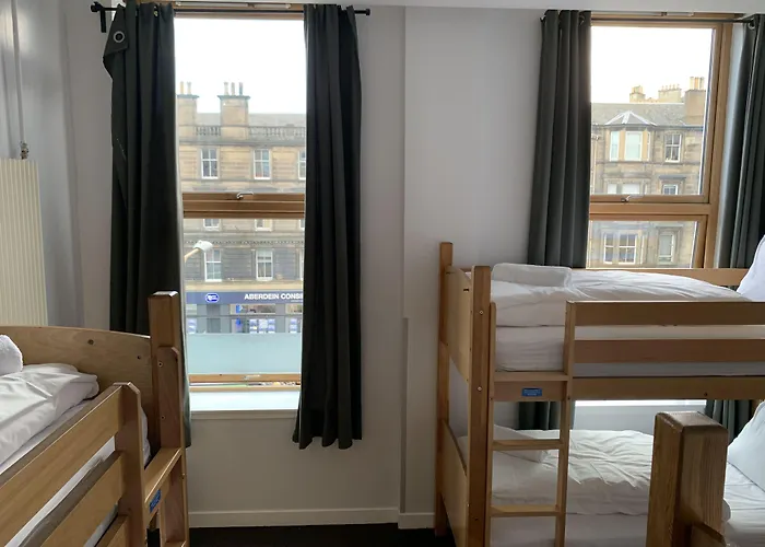 Edinburgh Central Accommodation Хостел Эдинбург