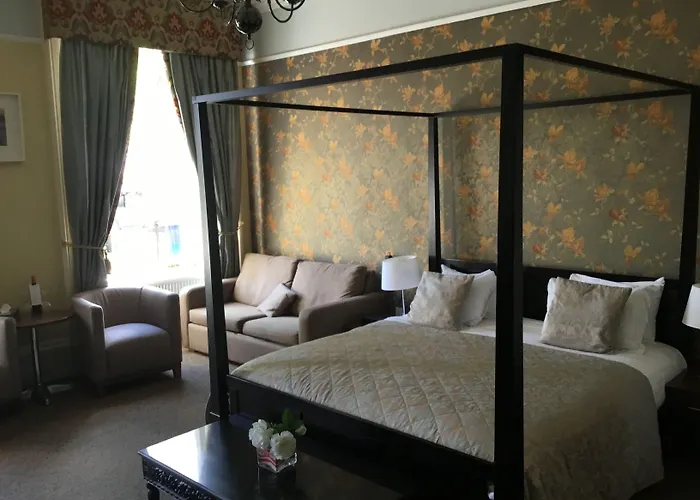 Ξενοδοχείο The Salisbury 4*