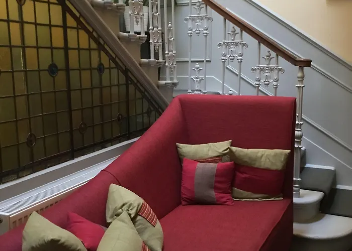 Ξενοδοχείο The Salisbury 4*