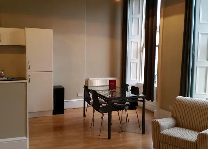 Southside By Destination אדינבורו