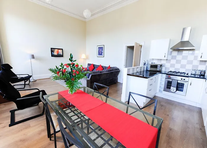 דירה Southside By Destination אדינבורו