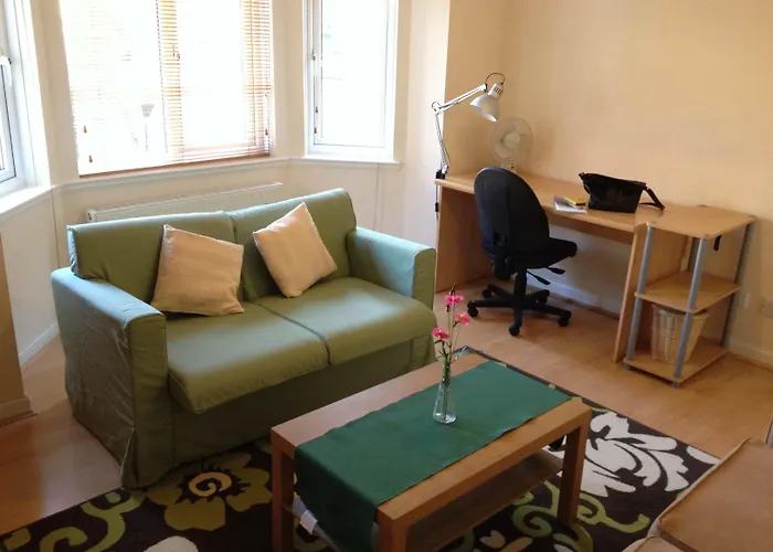 מלון Grosvenor Gardens אדינבורו