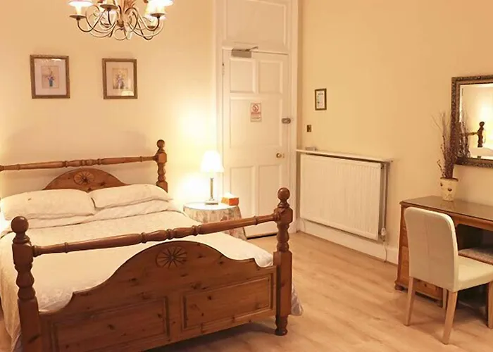 Grosvenor Gardens אדינבורו