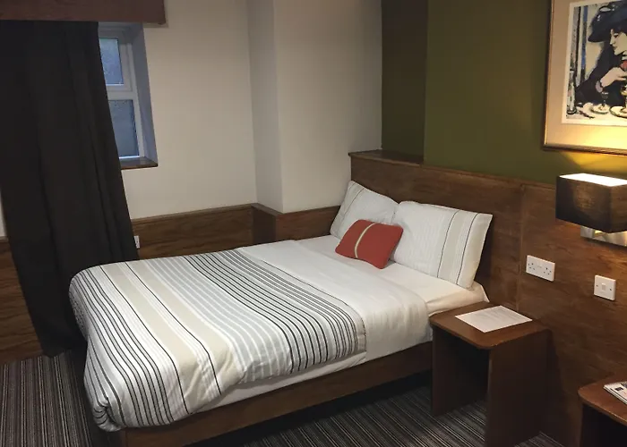 Leith House 3*