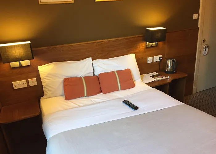 Konukevi Leith House 3*