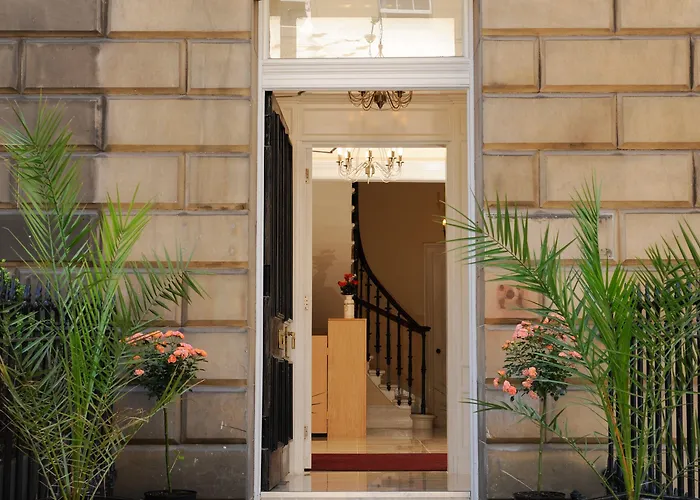 Edinburgh City Suites Апарт-отель Эдинбург
