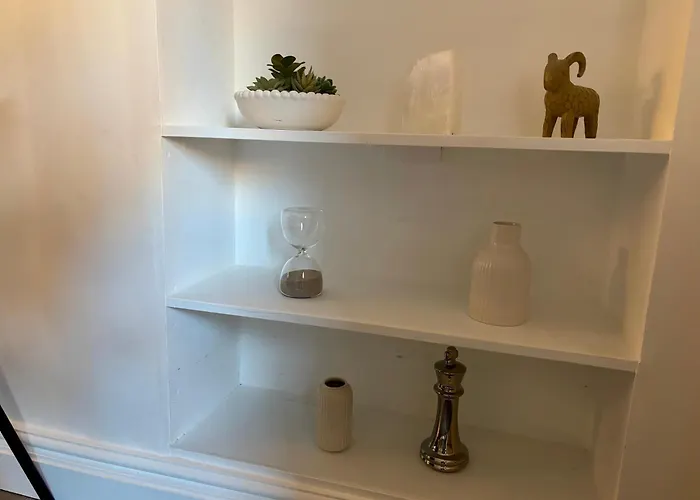 Stylish 1 Bed Centre * Edinburgh