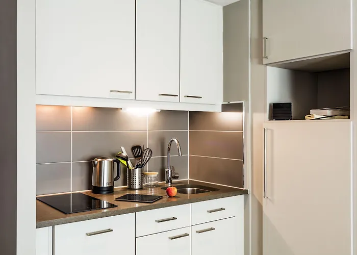 Adagio Royal Mile 4* Эдинбург