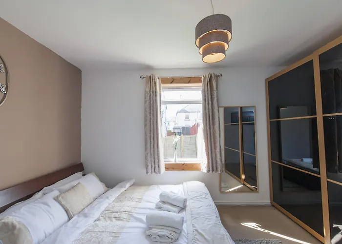 Montgomery - Stevensons Apartment Edinburgh