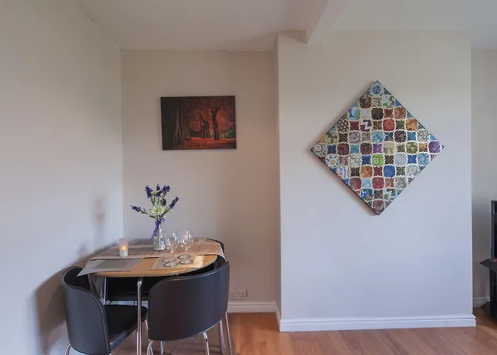 Apartment Montgomery - Stevensons *