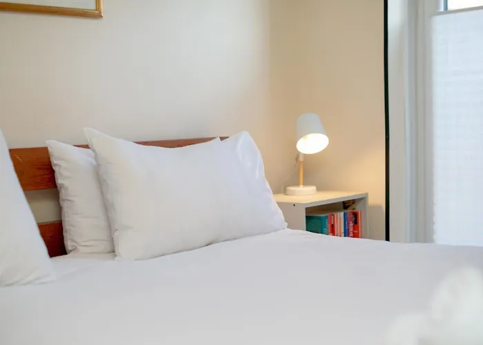 Modern 2-bdr Flat In - Pass The Keys Appartamento *
