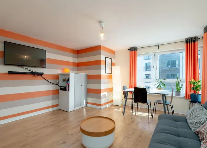 Modern 2-bdr Flat In - Pass The Keys Appartamento *