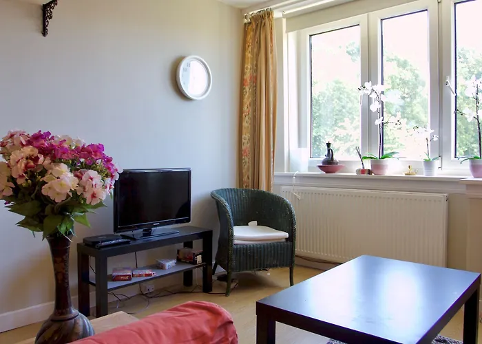Bright Spacious 2 Bedroom In Stockbridge *