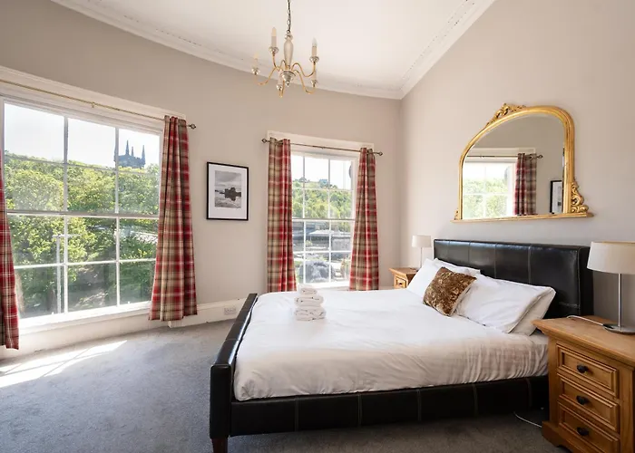Windsor Street * Edinburgh