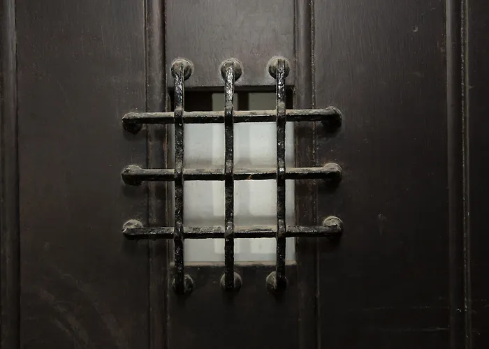 Abbey Apartments, At Holyrood Aparthotel Edinburgh