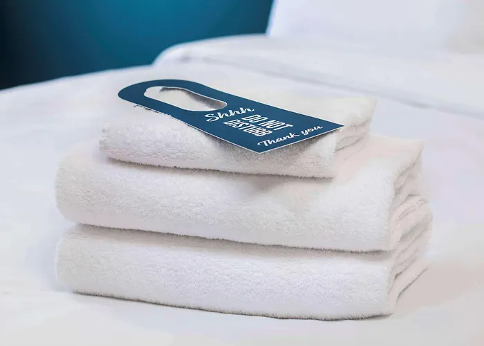 Travelodge Waterloo Place Hotel