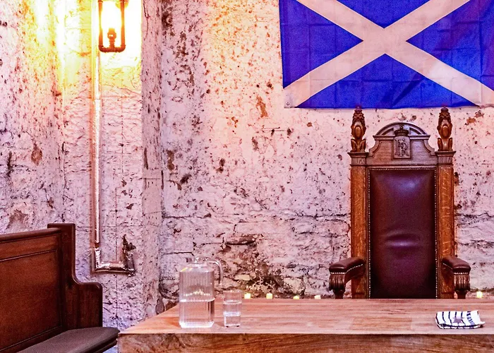 Code - The Court, * Edinburgh