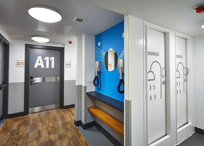 St Christopher's - Old Town * Edinburgh