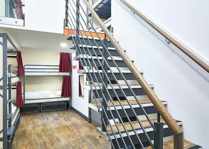 St Christopher's - Old Town Hostel *