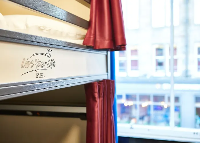 St Christopher's - Old Town Hostel *