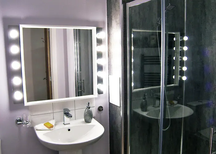 Beaverhall Holiday Apartments אדינבורו