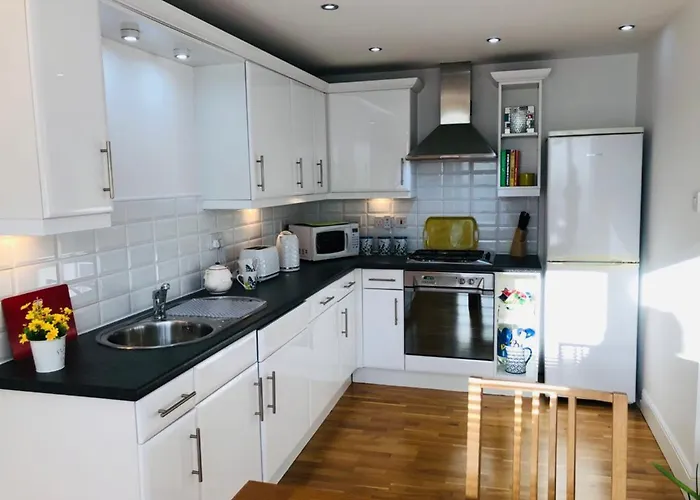 Lägenhet Remarkable 2 Bed In