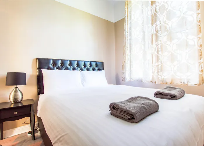 Montgomery - Crighton *