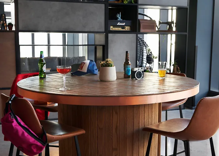 Moxy 4* Edinburgh