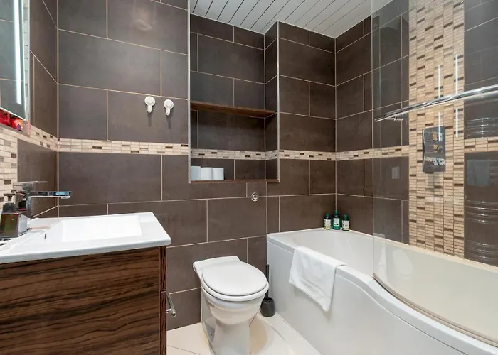 Modern 2-bdr Flat In - Pass The Keys * Edimburgo