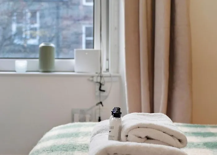 Stylish 1 Bed Centre Daire