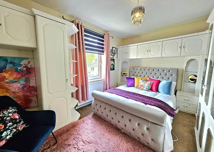 Apartament 2 Bed Apt, 4 Beds, 3 Tvs Parking Edynburg