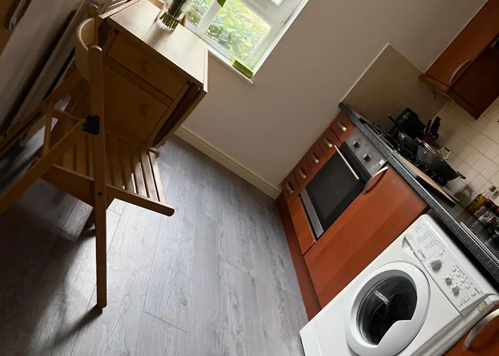 Flat On Lochend Edinburgh