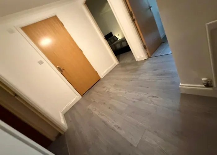 Flat On Lochend Edinburgh