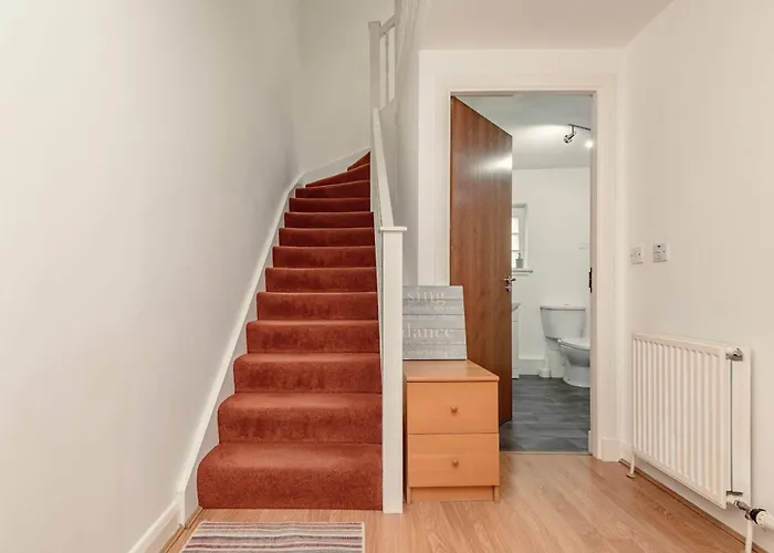 Unique 1 Bed House With Private Parking Edinburg