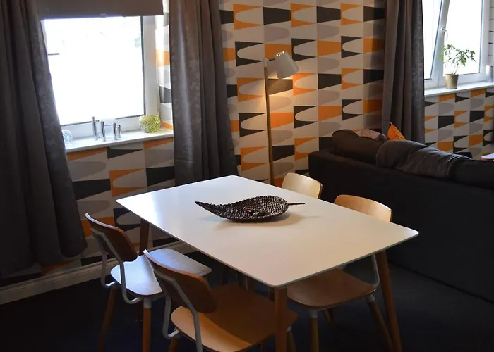 Lägenhet Large 2 Bed Flat, 2 Bath, Free Parking & Lift