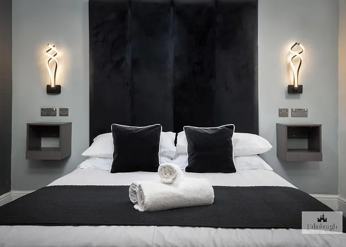Royal Mile 2bedroom Апартаменты Эдинбург