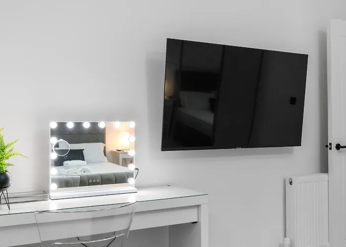 Upper Grove 2 Bedroom - * Edinburgh