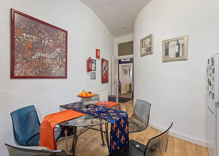 Apartment Spacious And