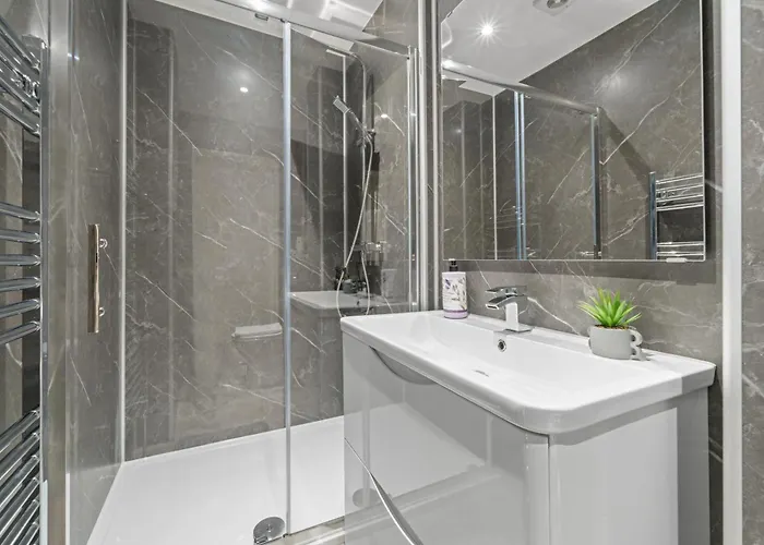 Upper Grove 2 Bedroom - Edinburgh